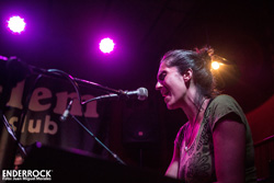 Concerts d'Ana Archetti, Enric Hernàez, Ivette Nadal i Caïm Riba i Ruper Ordorika al Barnasants <p>Ana Archetti</p><p>F: Juan Miguel Morales<br></p>